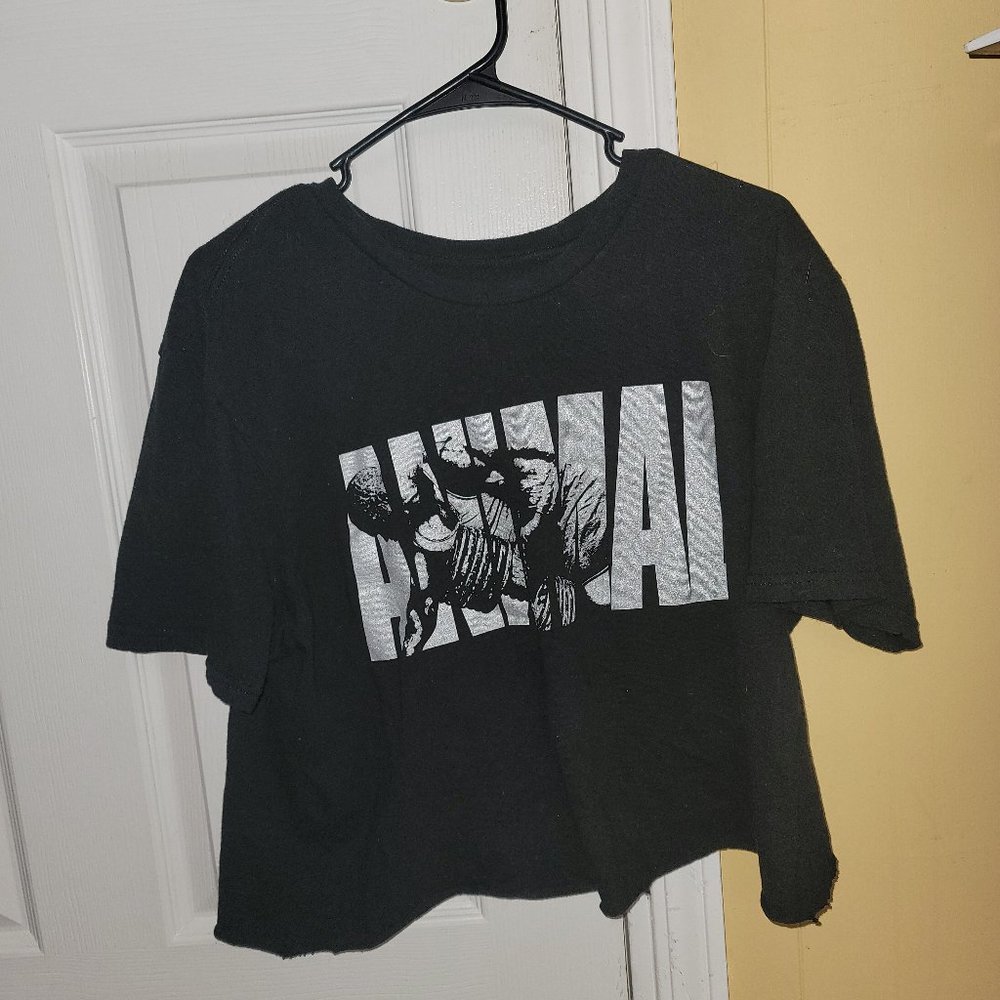 Animal limited release metallic silver crop tee